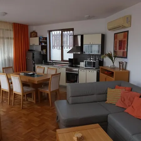 Villa Margeritha Floral Hills Club 3 Bedroom Mit Privat Pool & Sea View * Aheloy